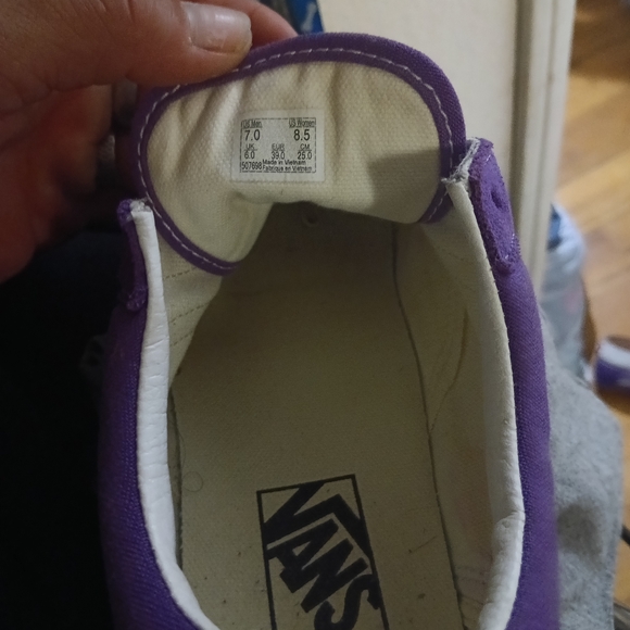Vans Women's Purple Sneakers - Picture 1 of 4
